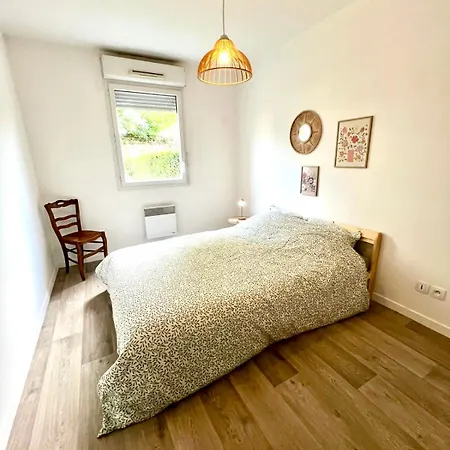 Spacieux Avec Jardin, A 5 Min A Pied De L'abbaye Aux Dames Et 10 Min A Pied Du Centre Apartamento *